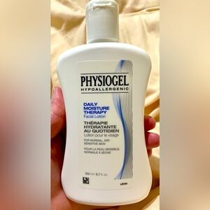 👵🏻 FACIAL LOTION Physiogel Daily Moisture Therapy Avon RETIRED Sensitive